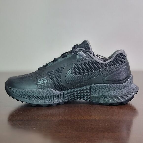 Nike React SFB Carbon Low Men\'s Elite Outdoor Shoes Tactical Boots Size 8 New